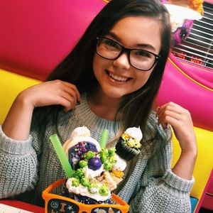 Meet your Posher, Tori